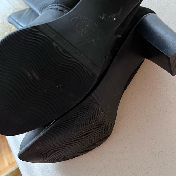 Pajar riding boots very good condition size 9. I bought them 5 years ago - Picture 2 of 2